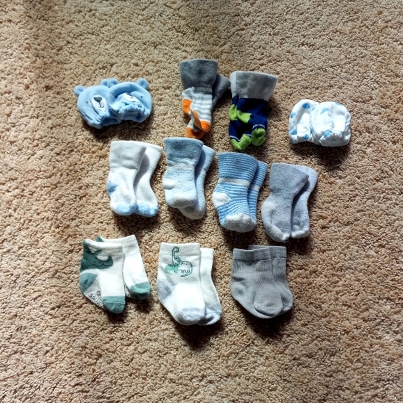 Carter's Accessories Newborn Socks And Mittens Poshmark